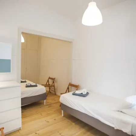 Spacious Santos Ap W/ View Апартаменты